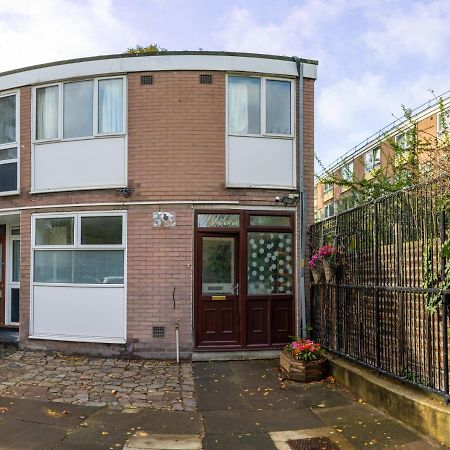 Вілла London - 4 Bed - Sleeps 8 - Garden - Pet Friendly Екстер'єр фото