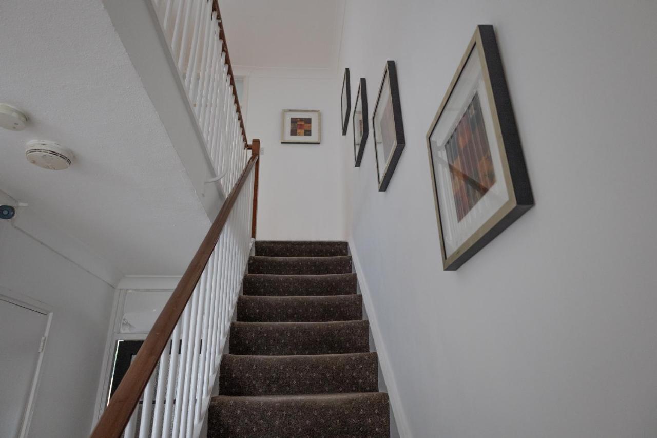 Вілла London - 4 Bed - Sleeps 8 - Garden - Pet Friendly Екстер'єр фото