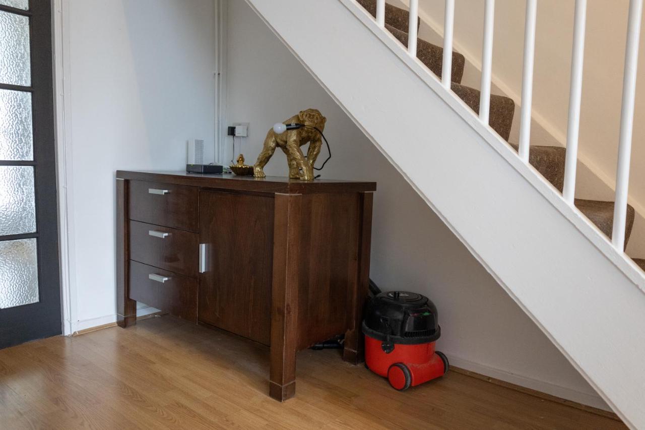 Вілла London - 4 Bed - Sleeps 8 - Garden - Pet Friendly Екстер'єр фото