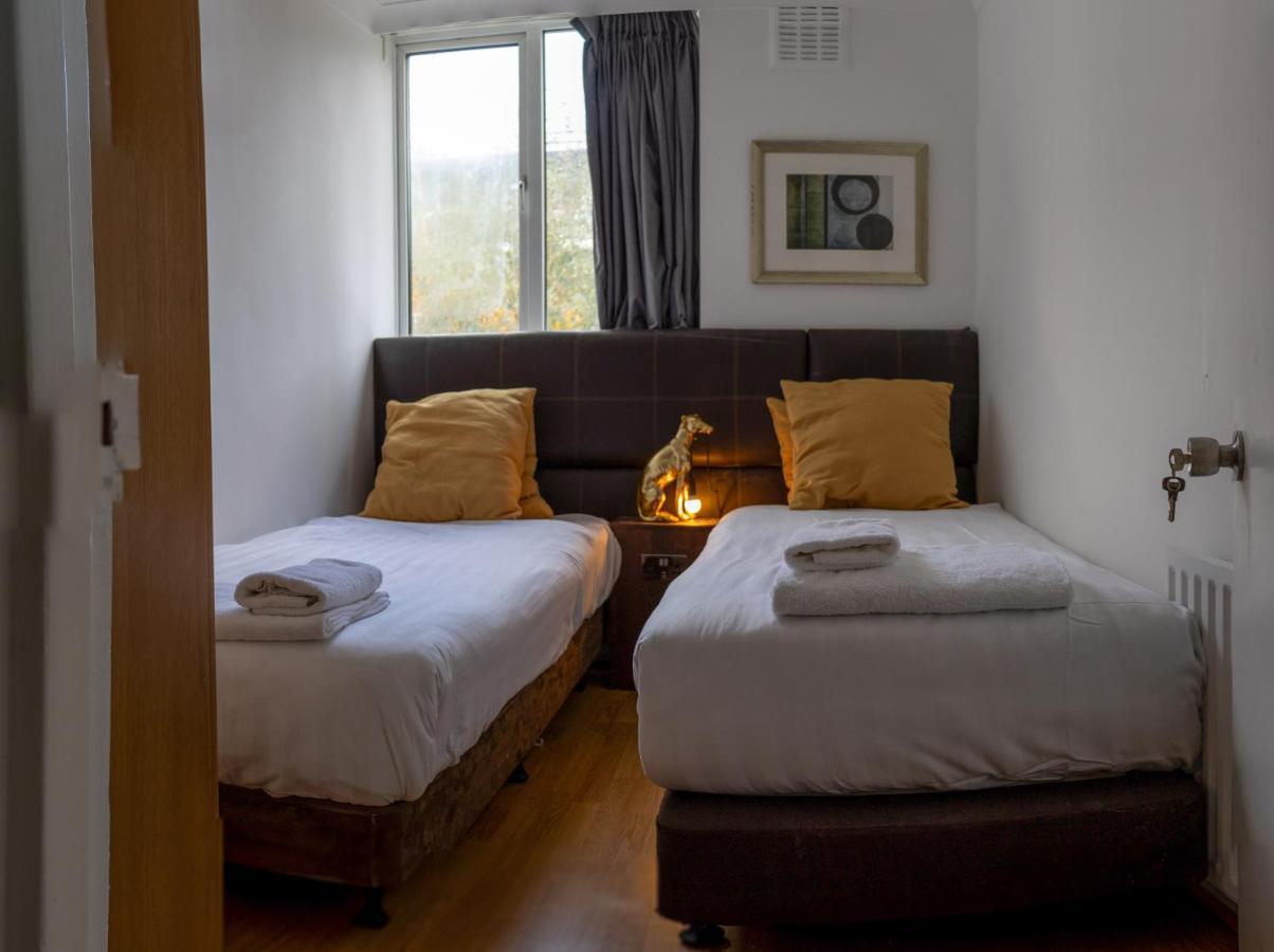 Вілла London - 4 Bed - Sleeps 8 - Garden - Pet Friendly Екстер'єр фото