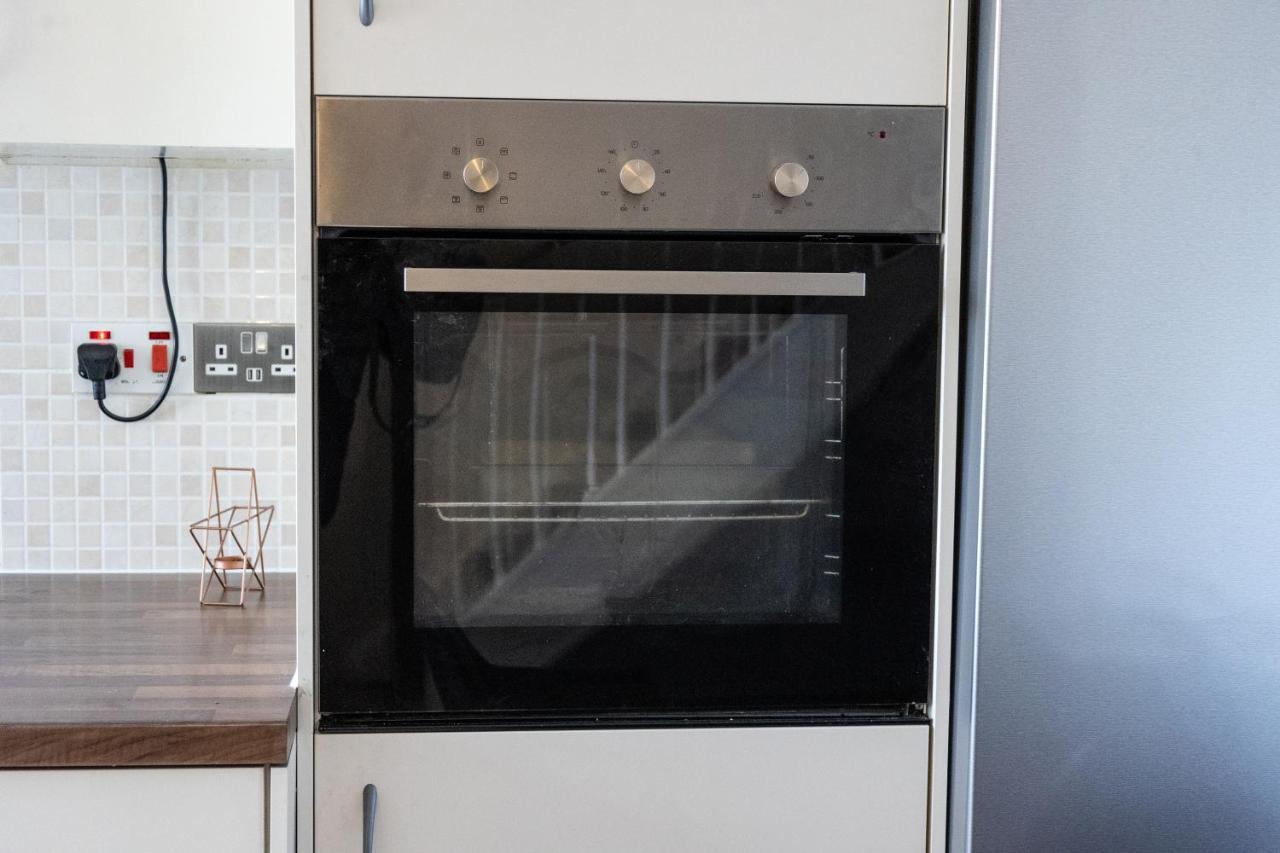 Вілла London - 4 Bed - Sleeps 8 - Garden - Pet Friendly Екстер'єр фото