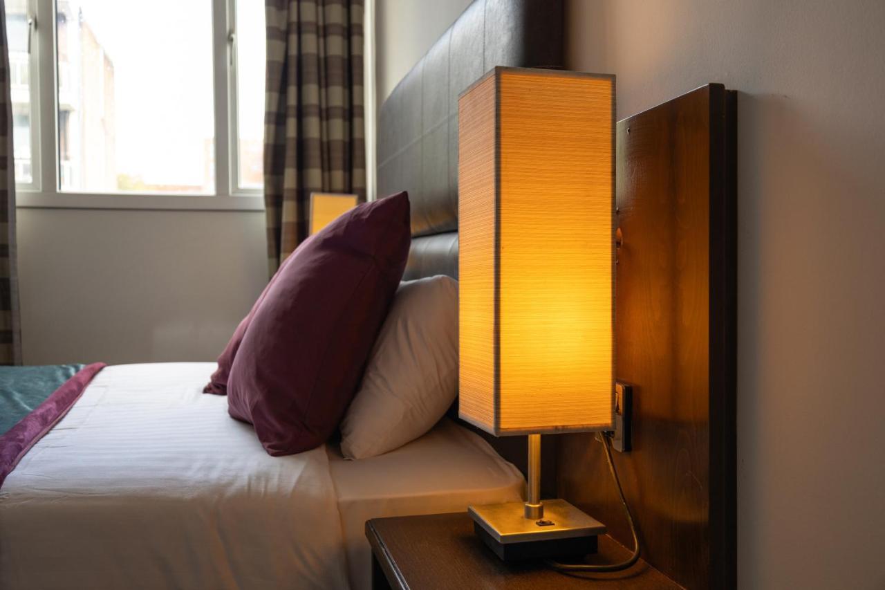 Вілла London - 4 Bed - Sleeps 8 - Garden - Pet Friendly Екстер'єр фото