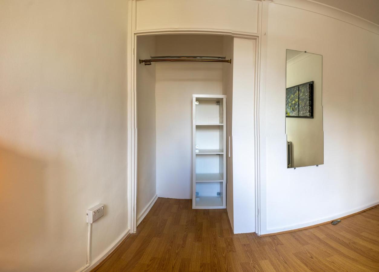 Вілла London - 4 Bed - Sleeps 8 - Garden - Pet Friendly Екстер'єр фото